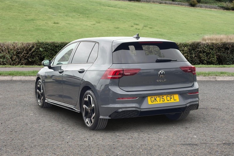 2025 (75) VOLKSWAGEN GOLF 1.5 TSI 150 R-Line 5dr 5765591
