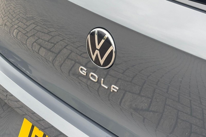 2025 (75) VOLKSWAGEN GOLF 1.5 TSI 150 R-Line 5dr 5765628