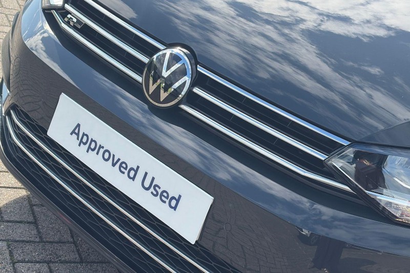 2023 (73) VOLKSWAGEN TOURAN 1.5 TSI EVO R-Line 5dr 5802448