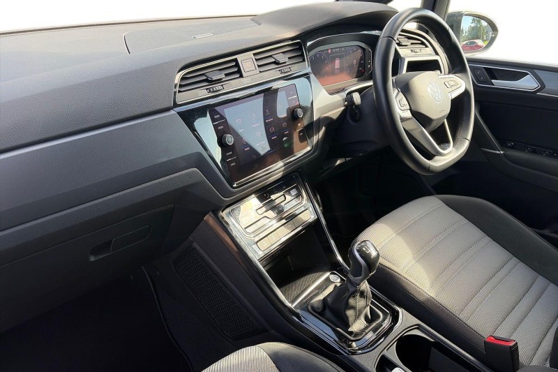 2023 (73) VOLKSWAGEN TOURAN 1.5 TSI EVO R-Line 5dr