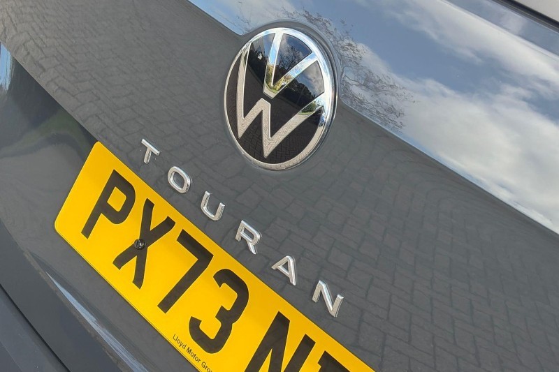 2023 (73) VOLKSWAGEN TOURAN 1.5 TSI EVO R-Line 5dr 5802452