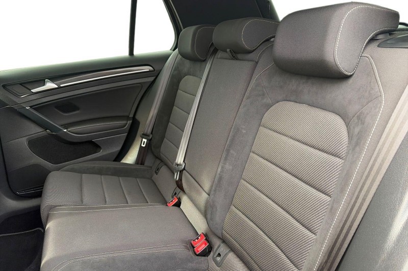 2019 (19) VOLKSWAGEN GOLF 2.0 TSI 300 R 5dr 4MOTION DSG 5831054
