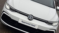 2022 (22) VOLKSWAGEN GOLF 1.5 TSI R-Line 5dr 5842540