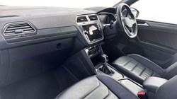 2024 (24) VOLKSWAGEN TIGUAN 2.0 TDI R-Line Edition 5dr DSG 1