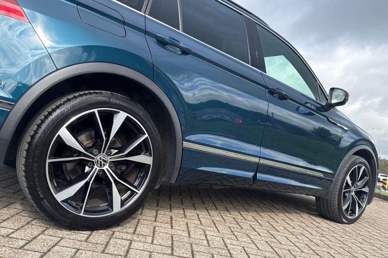 2024 (24) VOLKSWAGEN TIGUAN 2.0 TDI R-Line Edition 5dr DSG 5834232
