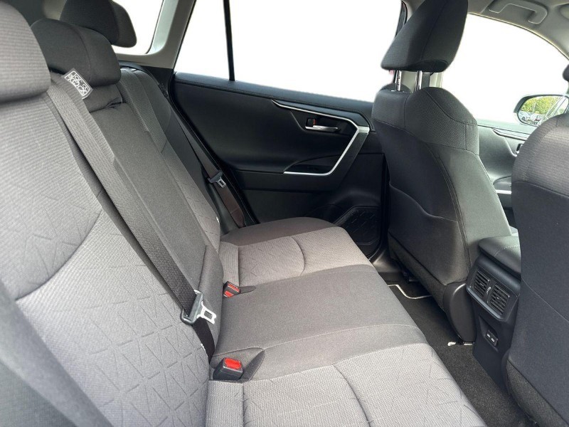 2022 (22) TOYOTA RAV4 2.5 VVT-i Hybrid Icon 5dr CVT 2WD 5861101