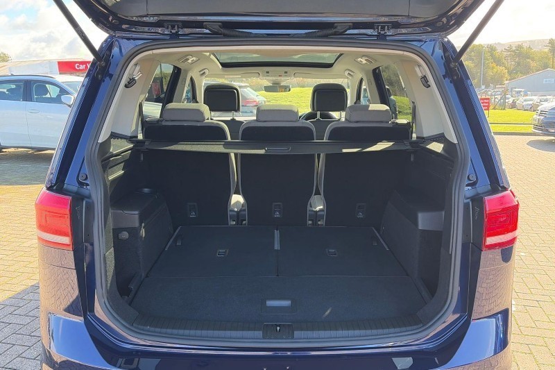 2023 (23) VOLKSWAGEN TOURAN 1.5 TSI EVO SE Family 5dr 5910795