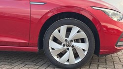 2022 (22) VOLKSWAGEN GOLF 1.5 TSI Style 5dr 5835921