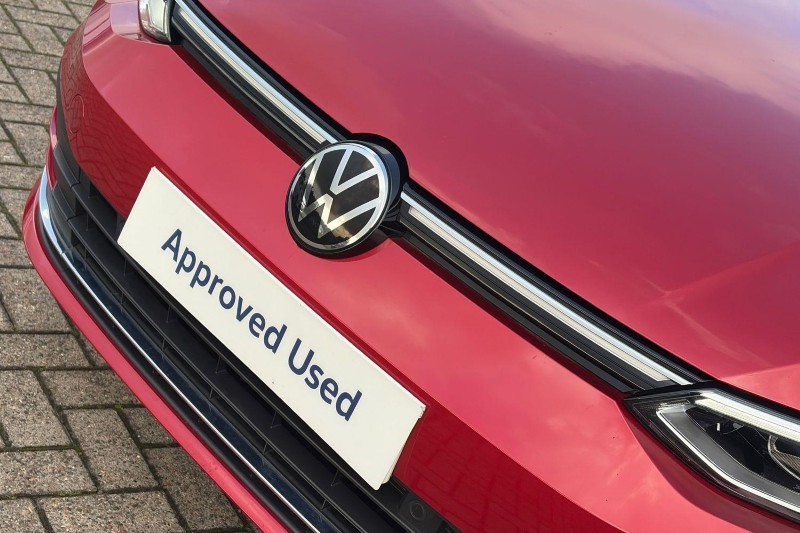 2022 (22) VOLKSWAGEN GOLF 1.5 TSI Style 5dr 5835948
