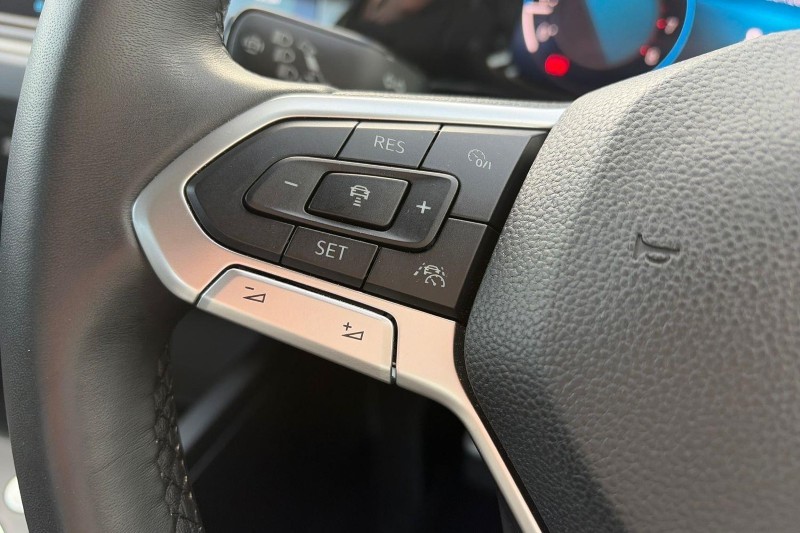 2022 (22) VOLKSWAGEN GOLF 1.5 TSI Style 5dr 5835935