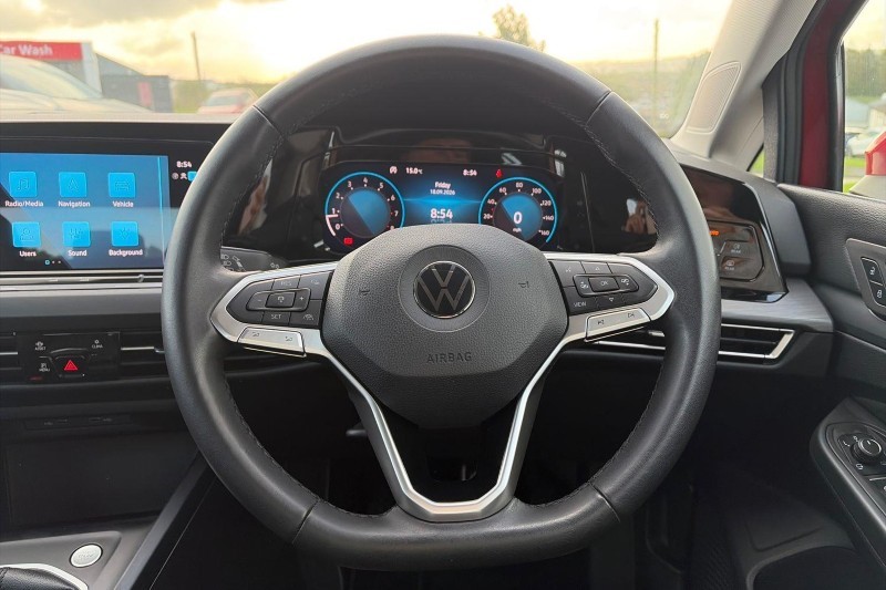 2022 (22) VOLKSWAGEN GOLF 1.5 TSI Style 5dr 5835934