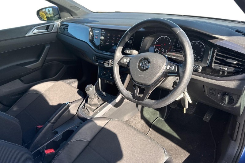 2020 (20) VOLKSWAGEN POLO 1.0 TSI 95 SE 5dr 5886502