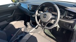 2020 (20) VOLKSWAGEN POLO 1.0 TSI 95 SE 5dr 5886502