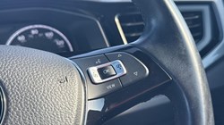 2020 (20) VOLKSWAGEN POLO 1.0 TSI 95 SE 5dr 5886516