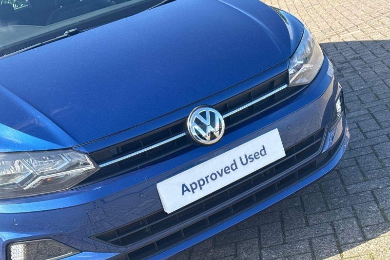 2020 (20) VOLKSWAGEN POLO 1.0 TSI 95 SE 5dr 5886526