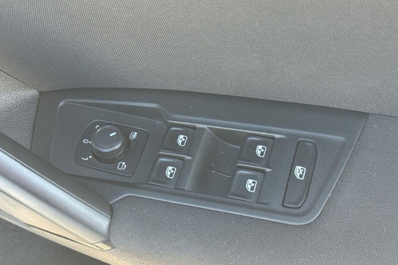 2020 (20) VOLKSWAGEN TIGUAN 1.5 TSi EVO 150 Match 5dr 5857050