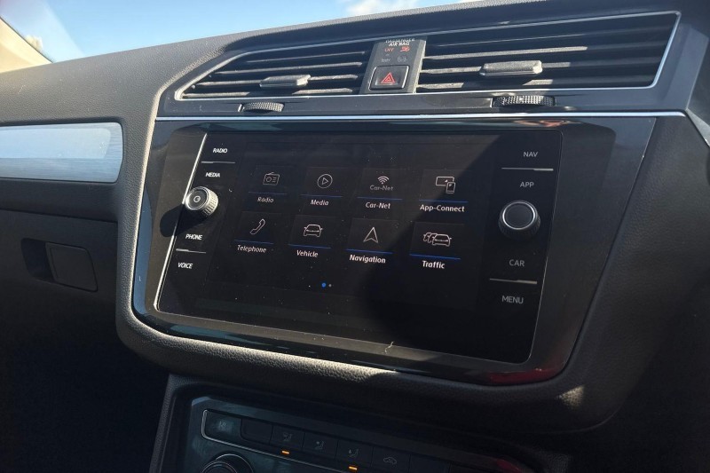 2020 (20) VOLKSWAGEN TIGUAN 1.5 TSi EVO 150 Match 5dr 5857058