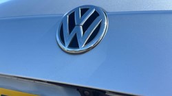 2020 (20) VOLKSWAGEN TIGUAN 1.5 TSi EVO 150 Match 5dr 5857073
