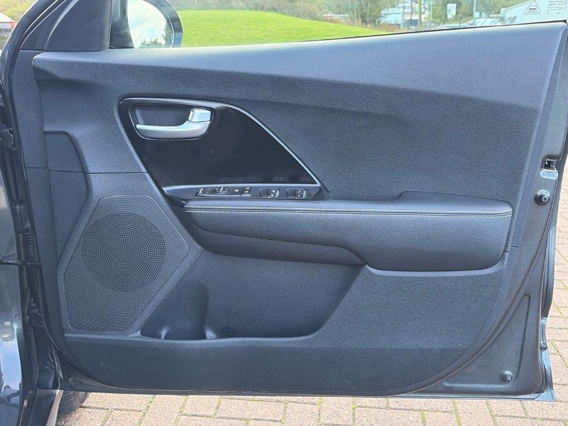 2020 (70) KIA E-NIRO 150kW 3 64kWh 5dr Auto 5919800