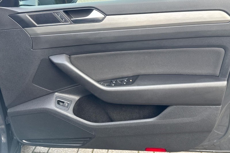 2020 (69) VOLKSWAGEN ARTEON 2.0 TSI SE 5dr DSG 5836937