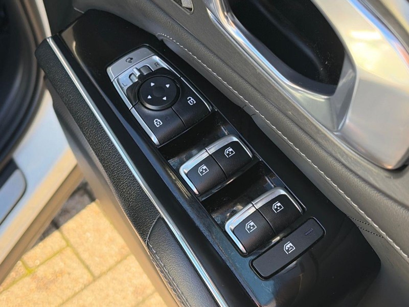 2023 (73) KIA SORENTO 1.6 T-GDi HEV Edition 5dr Auto 5910532
