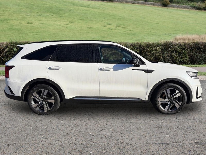2023 (73) KIA SORENTO 1.6 T-GDi HEV Edition 5dr Auto 5910521