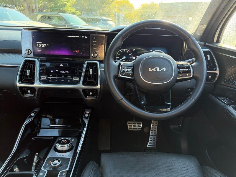 2023 (73) KIA SORENTO 1.6 T-GDi HEV Edition 5dr Auto 5910540