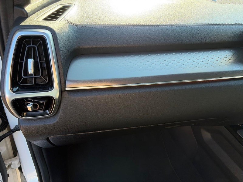 2023 (73) KIA SORENTO 1.6 T-GDi HEV Edition 5dr Auto 5910548