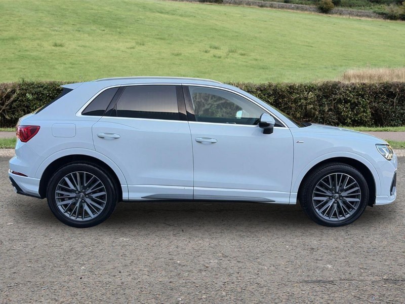 2020 (69) AUDI Q3 35 TFSI S Line 5dr 5886459