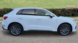 2020 (69) AUDI Q3 35 TFSI S Line 5dr 5886459