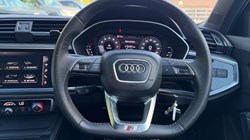 2020 (69) AUDI Q3 35 TFSI S Line 5dr 5886473
