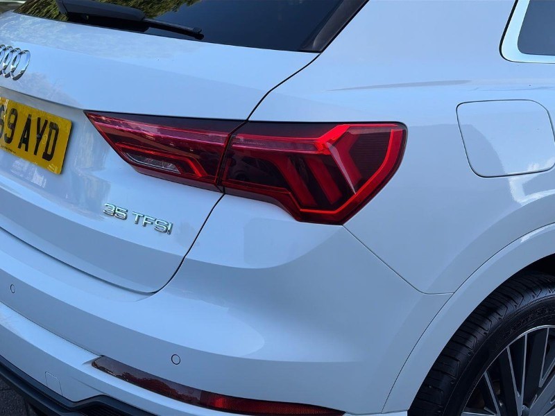2020 (69) AUDI Q3 35 TFSI S Line 5dr 5886492