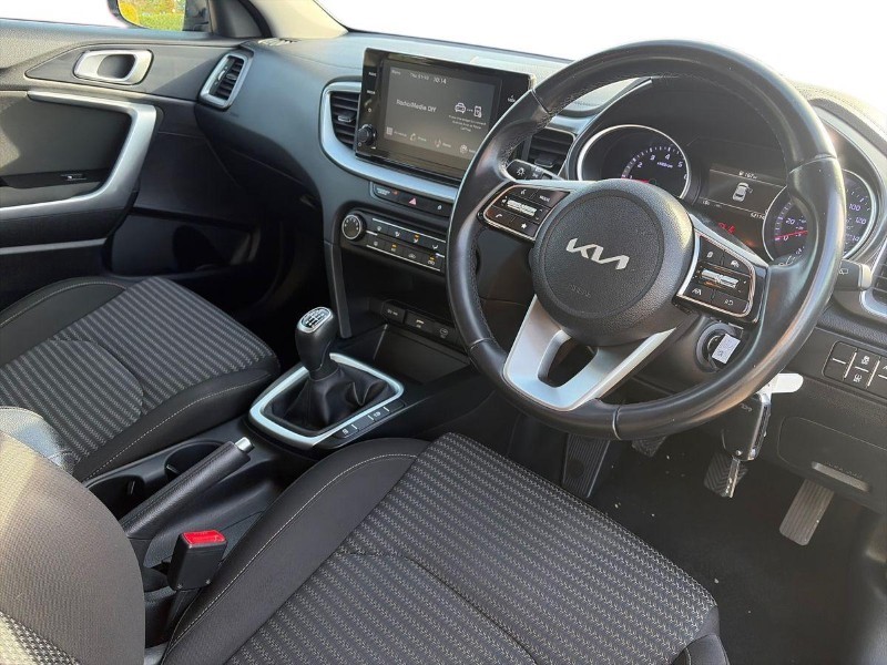 2023 (23) KIA XCEED 1.5T GDi ISG 2 5dr 5884396