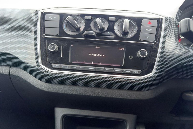2022 (22) VOLKSWAGEN UP 1.0 65PS Up 5dr 5924664