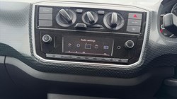 2022 (22) VOLKSWAGEN UP 1.0 65PS Up 5dr 5924663