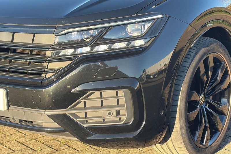 2023 (23) VOLKSWAGEN TOUAREG 3.0 V6 TDI 4Motion Black Edition 5dr Tip Auto 5915060