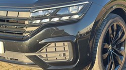 2023 (23) VOLKSWAGEN TOUAREG 3.0 V6 TDI 4Motion Black Edition 5dr Tip Auto 5915060