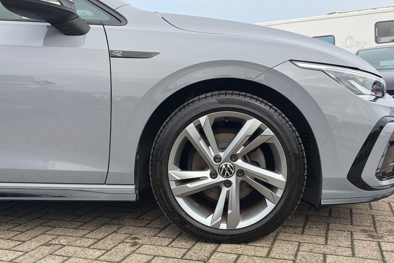 2021 (21) VOLKSWAGEN GOLF 1.5 TSI R-Line 5dr 5906644