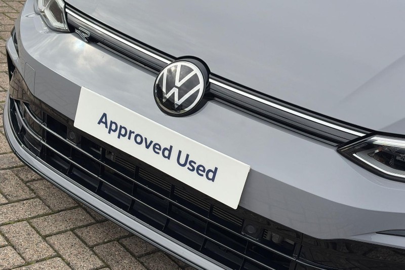 2021 (21) VOLKSWAGEN GOLF 1.5 TSI R-Line 5dr 5906674
