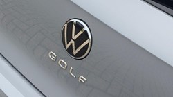 2021 (21) VOLKSWAGEN GOLF 1.5 TSI R-Line 5dr 5906678
