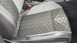2021 (21) VOLKSWAGEN GOLF 1.5 TSI R-Line 5dr 5906655