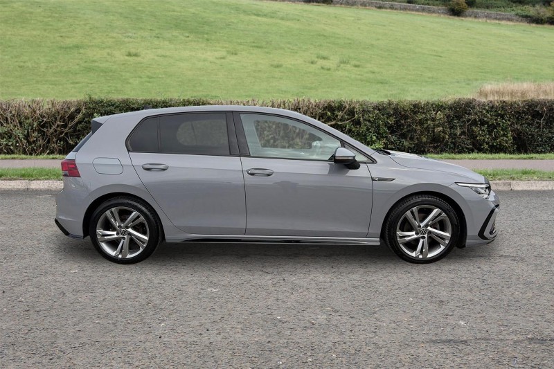 2021 (21) VOLKSWAGEN GOLF 1.5 TSI R-Line 5dr 5906643