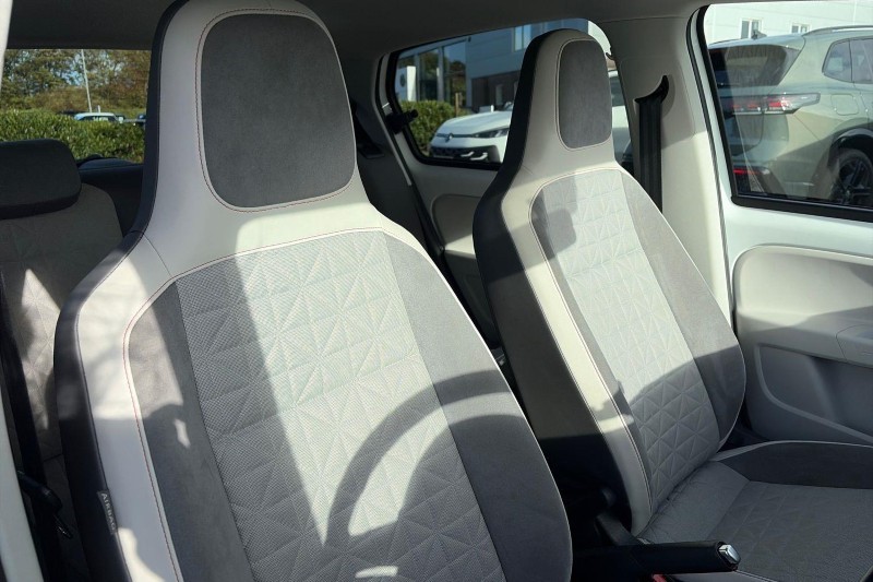 2019 (69) VOLKSWAGEN UP 1.0 Up Beats 5dr 5877844