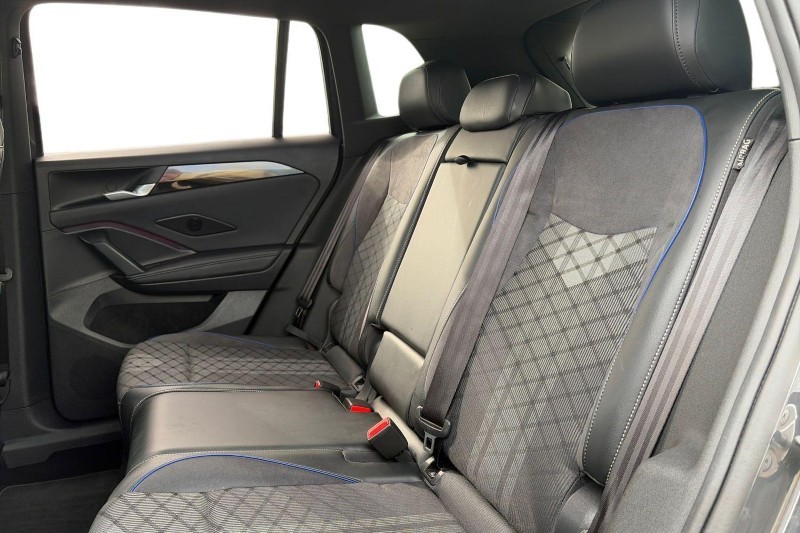 2025 (25) VOLKSWAGEN TIGUAN 2.0 TDI R-Line 5dr DSG 5922480