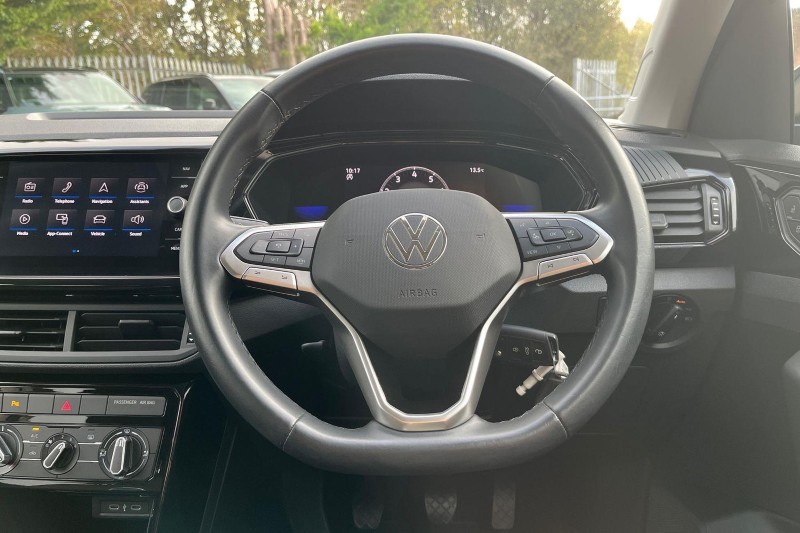 2023 (73) VOLKSWAGEN T-CROSS 1.0 TSI Black Edition 5dr 5936346