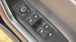 2022 (22) VOLKSWAGEN POLO 1.0 TSI Style 5dr 5936305