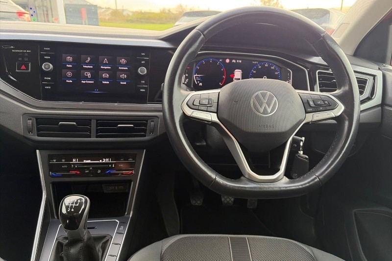 2022 (22) VOLKSWAGEN POLO 1.0 TSI Style 5dr 5936313