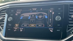 2021 (21) VOLKSWAGEN T-ROC 1.5 TSI EVO R-Line 5dr DSG 5936584