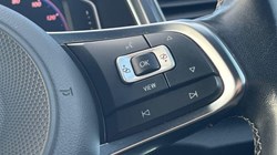 2021 (21) VOLKSWAGEN T-ROC 1.5 TSI EVO R-Line 5dr DSG 5936580