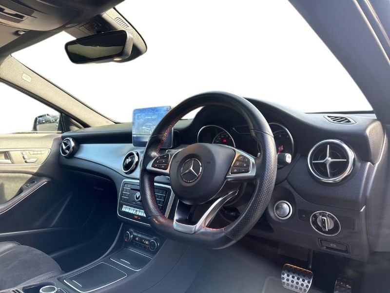 2019 (69) MERCEDES-BENZ GLA 200 AMG Line Edition Plus 5dr Auto 5993350